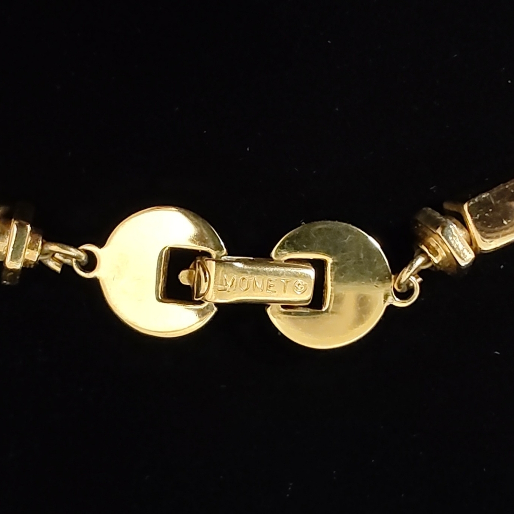 Vintage Monet Modernist 16 In 60s Gold Toned Necklace - Picture 4 of 4